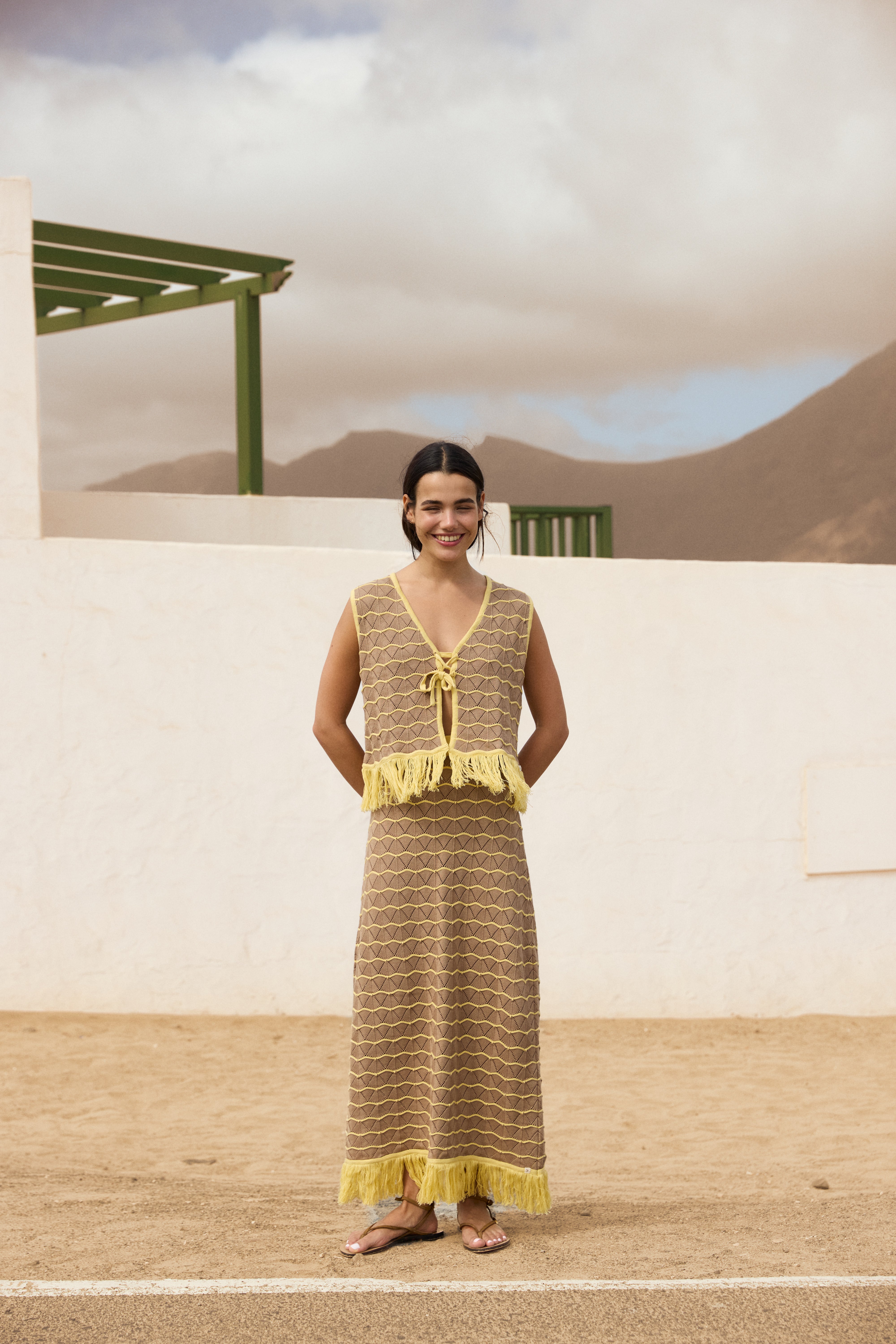 CAMARIA SAND SET